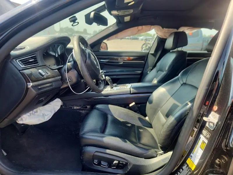 2014 BMW 750 XI  