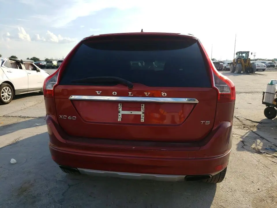 2015 VOLVO XC60 T5 PREMIER  