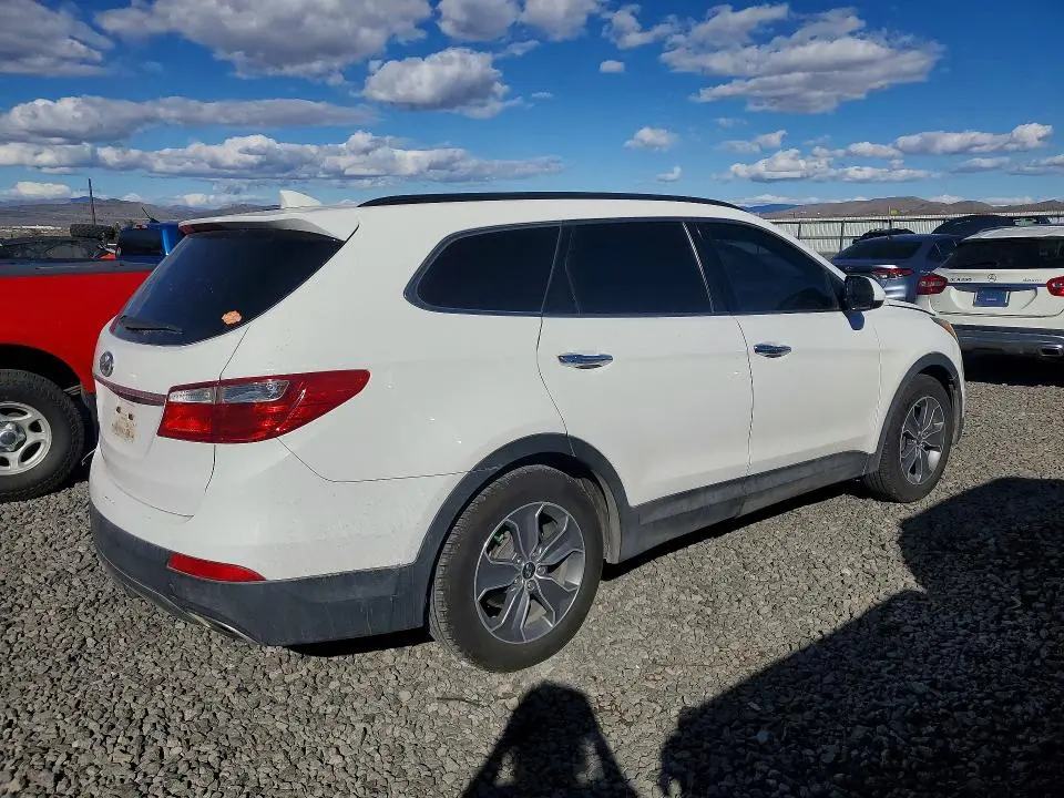 2016 HYUNDAI SANTA FE SE  