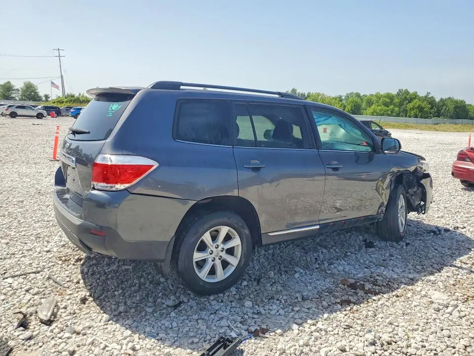2013 TOYOTA HIGHLANDER PLUS  