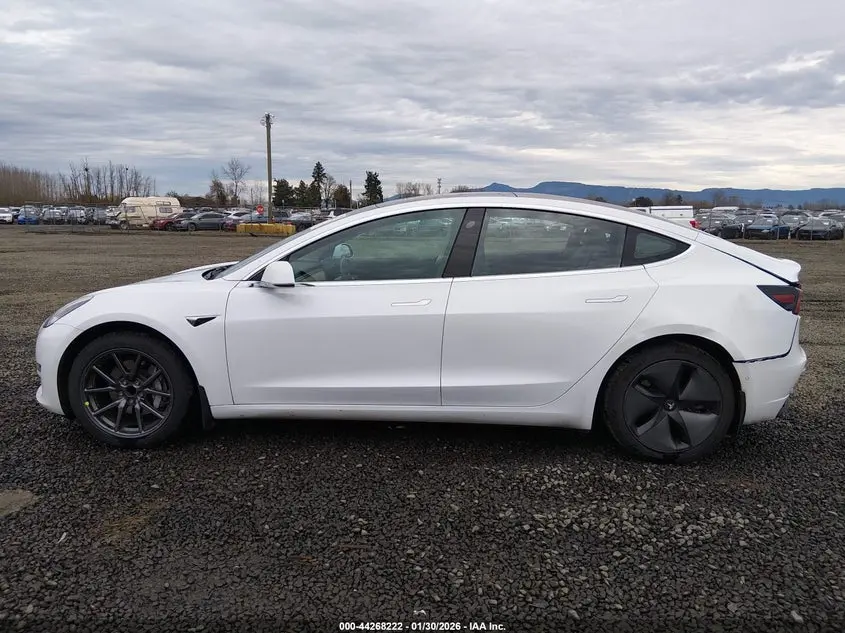 2018 TESLA MODEL 3 LONG RANGE/MID RANGE