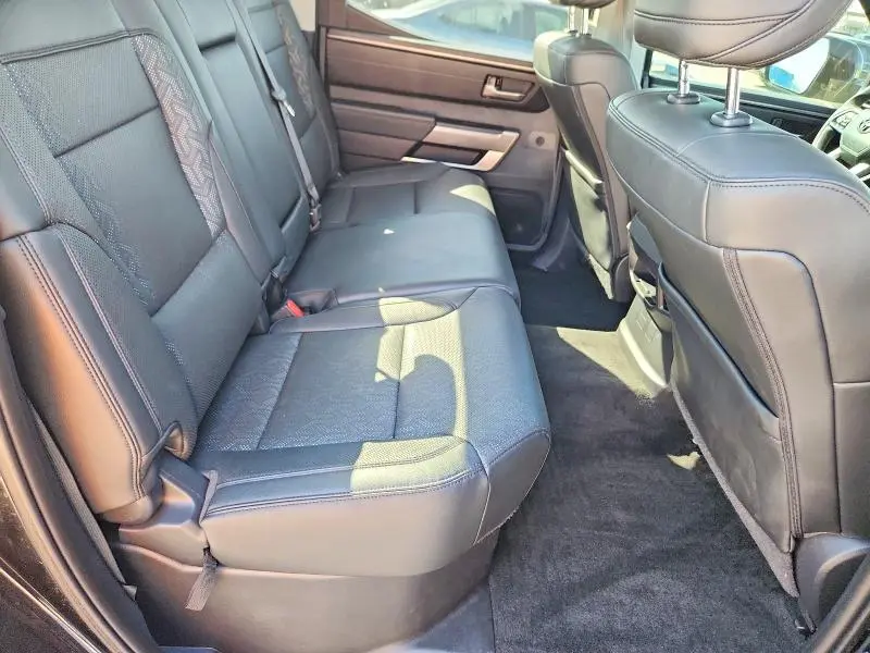 2022 TOYOTA TUNDRA SR5  