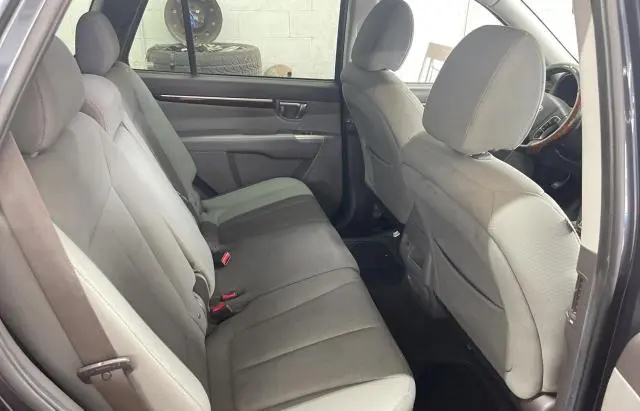 2011 HYUNDAI SANTA FE GLS  