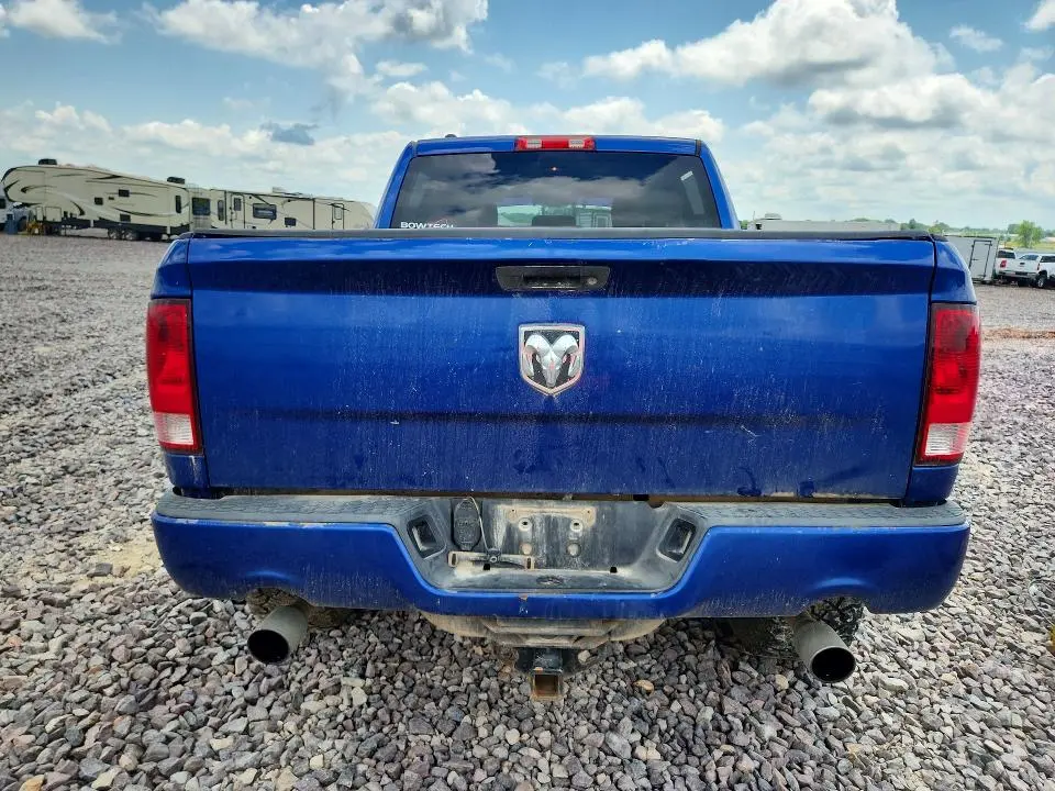 2014 RAM 1500 ST  