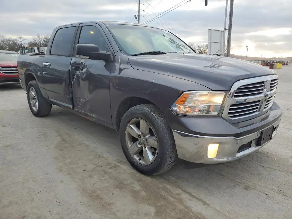 2014 RAM 1500 SLT  