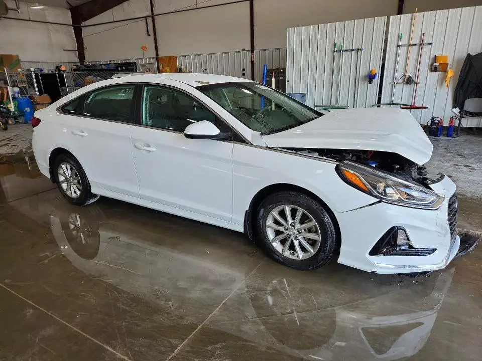 2019 HYUNDAI SONATA SE  