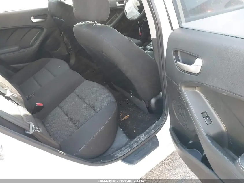 2018 KIA FORTE LX