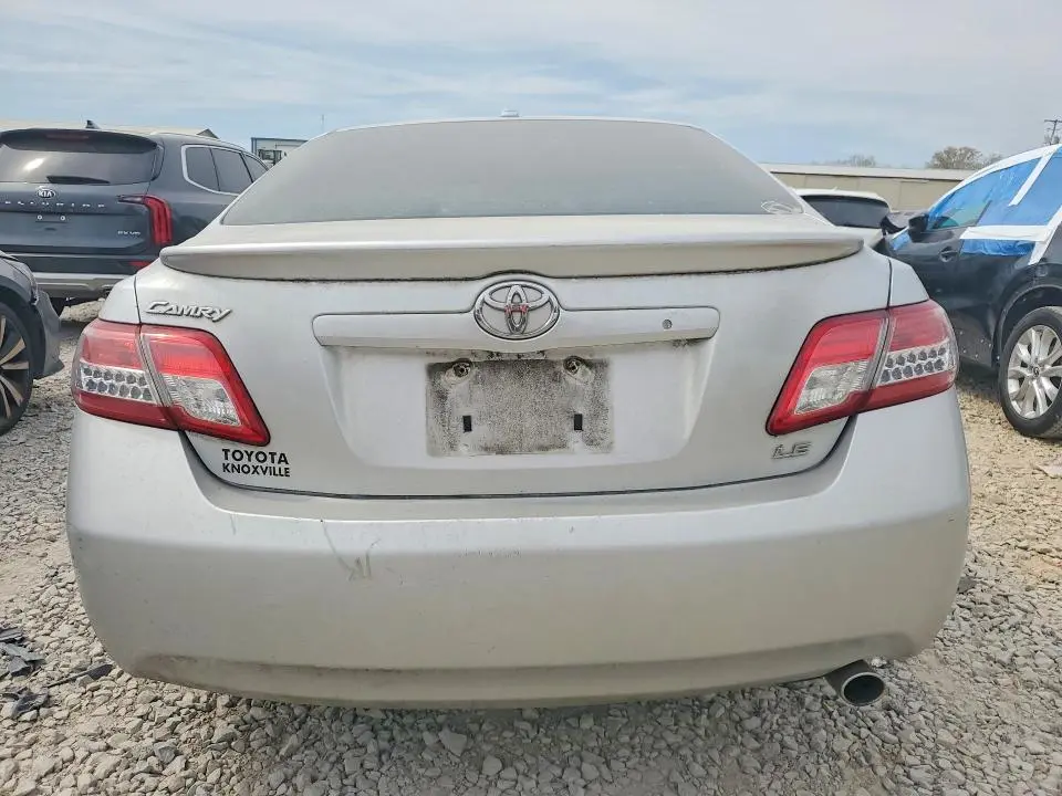 2011 TOYOTA CAMRY LE  