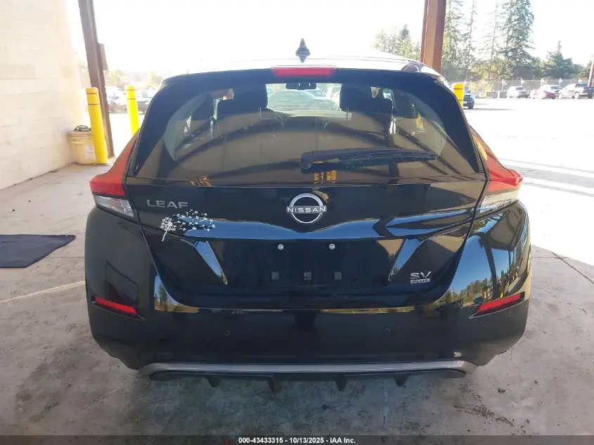 2025 NISSAN LEAF SV PLUS