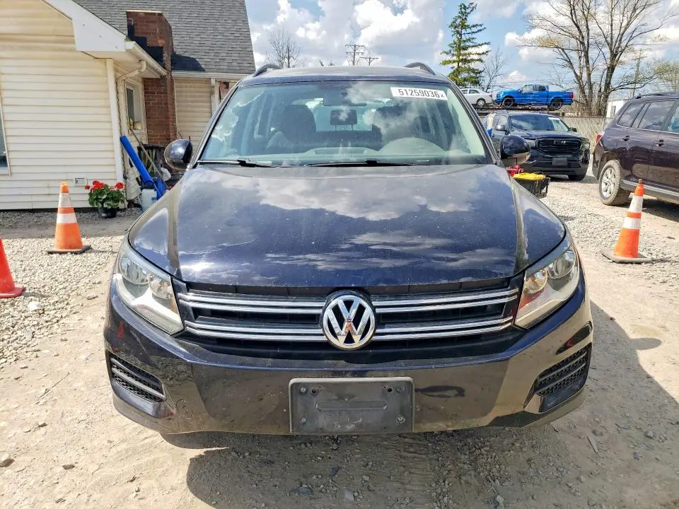 2015 VOLKSWAGEN TIGUAN S  