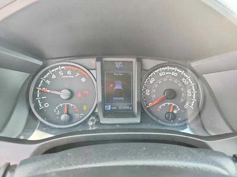 2021 TOYOTA TACOMA SR  