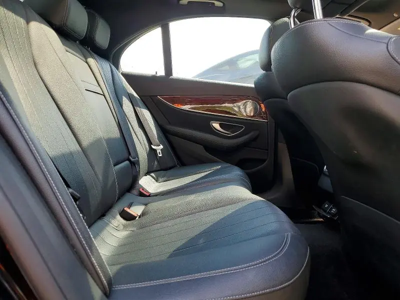2017 MERCEDES-BENZ E 300  