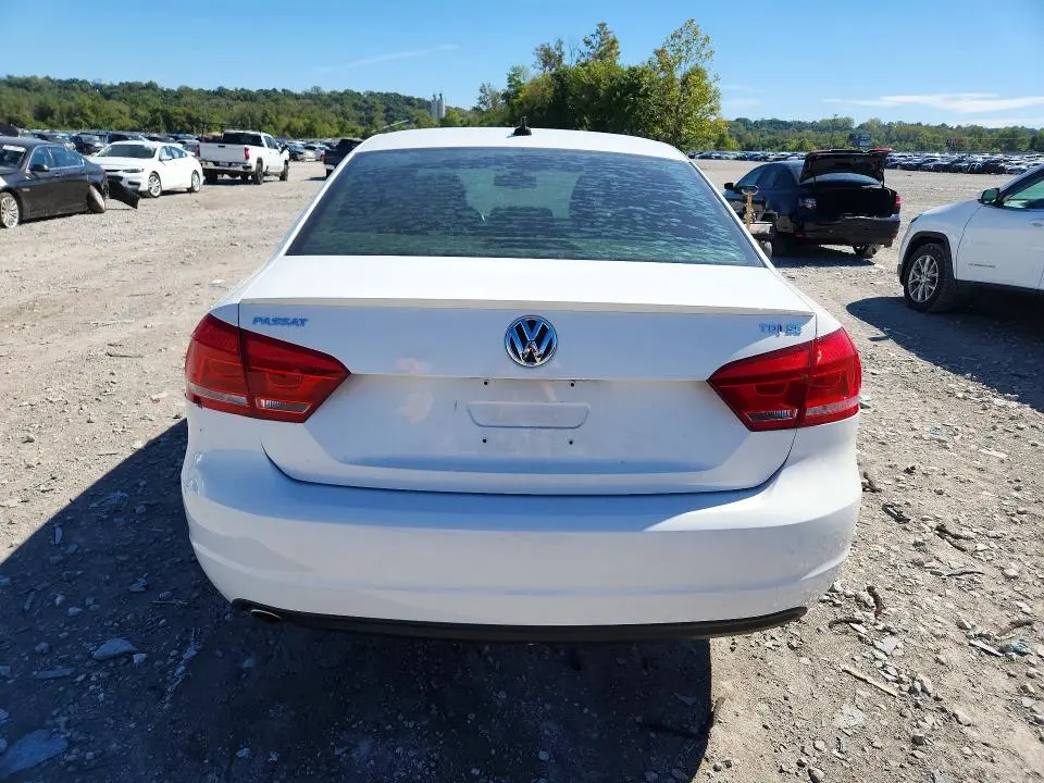 2012 VOLKSWAGEN PASSAT SE  