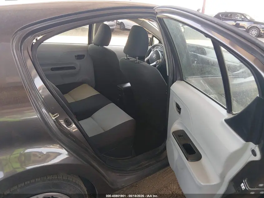 2013 TOYOTA PRIUS C TWO
