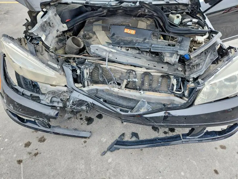2011 MERCEDES-BENZ C 300  
