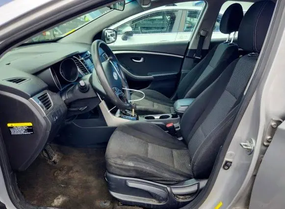 2017 HYUNDAI ELANTRA GT BASE  