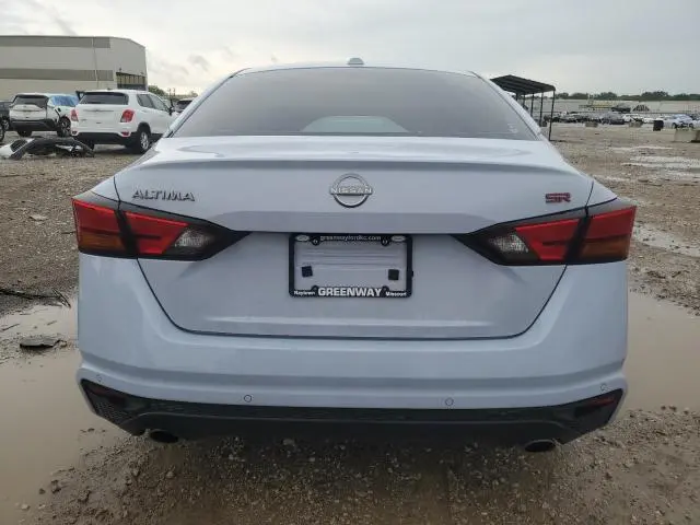 2024 NISSAN ALTIMA SR  