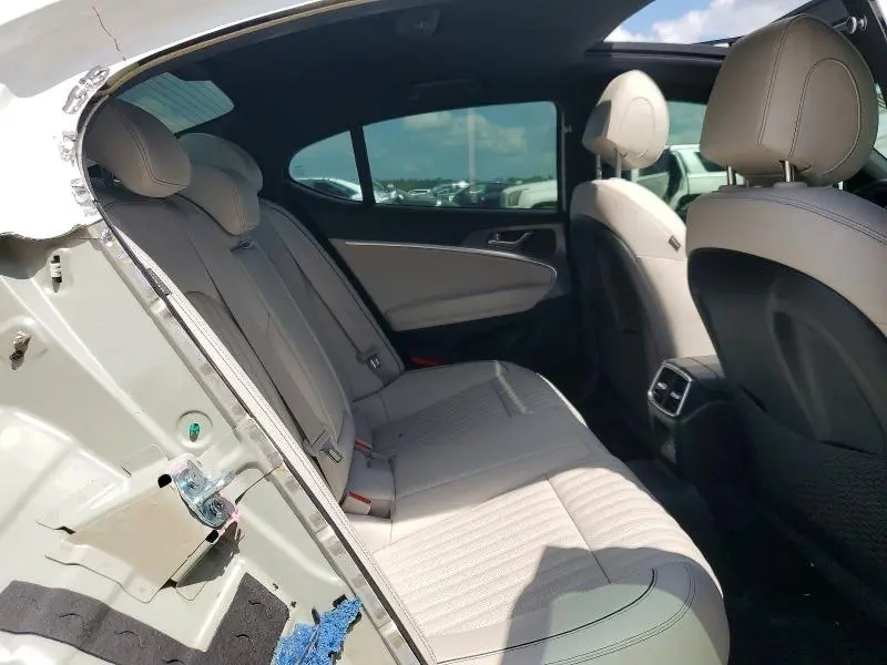 2024 GENESIS G70 2.5T STANDARD  