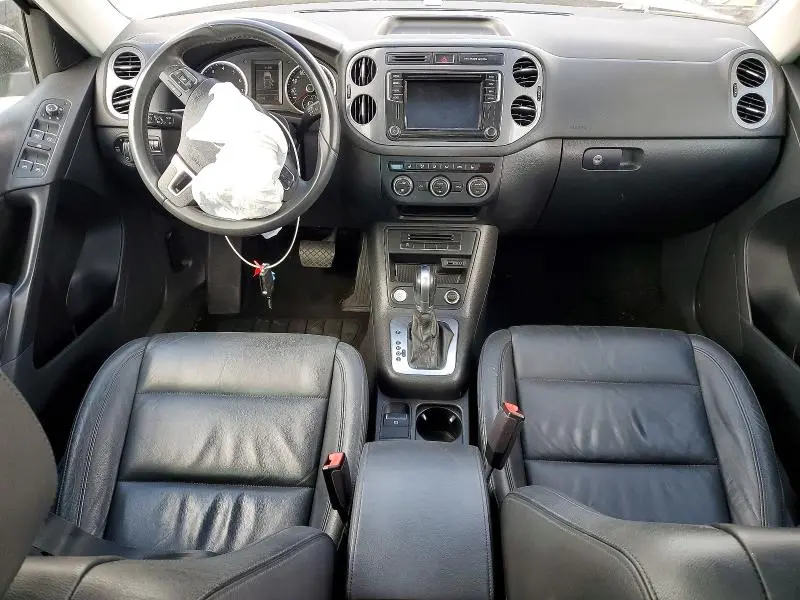 2017 VOLKSWAGEN TIGUAN SPORT  