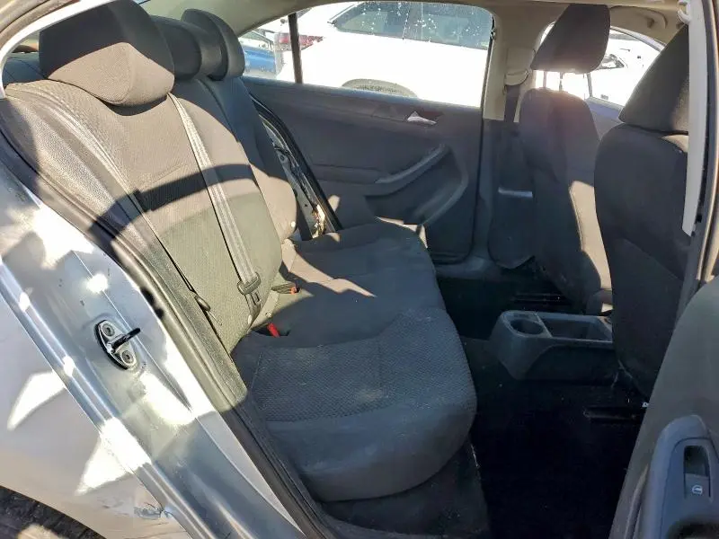 2012 VOLKSWAGEN JETTA BASE  