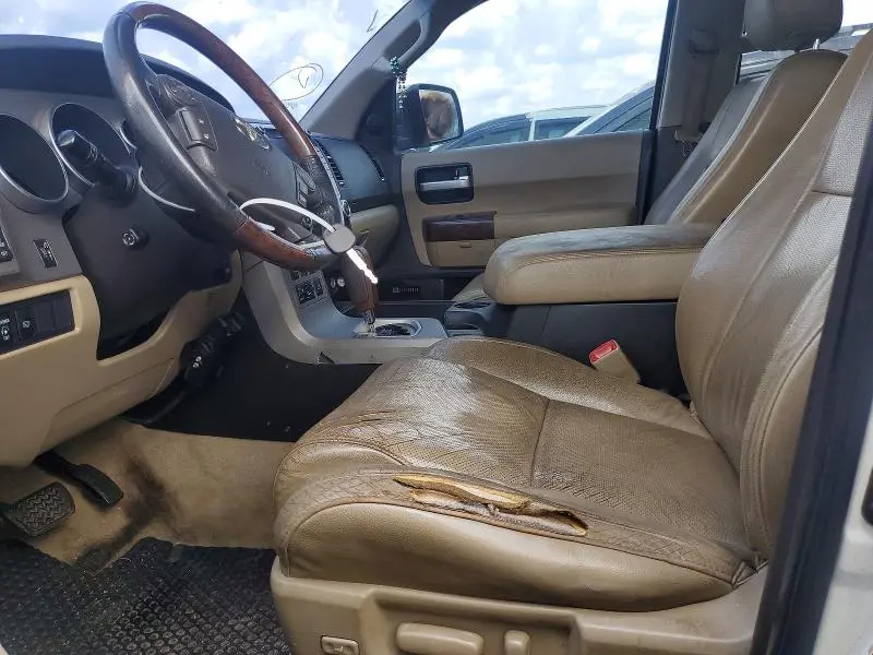 2010 TOYOTA SEQUOIA PLATINUM  