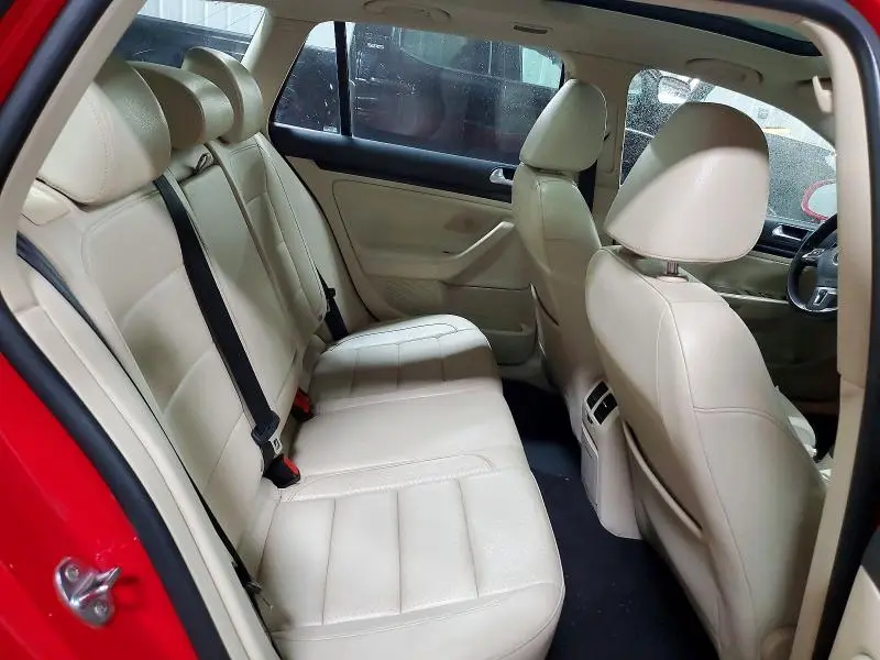 2013 VOLKSWAGEN JETTA TDI  