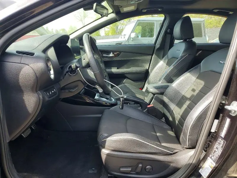 2021 KIA FORTE GT LINE  