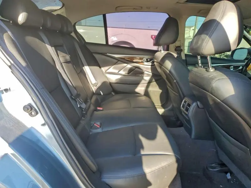 2018 INFINITI Q50 LUXE  