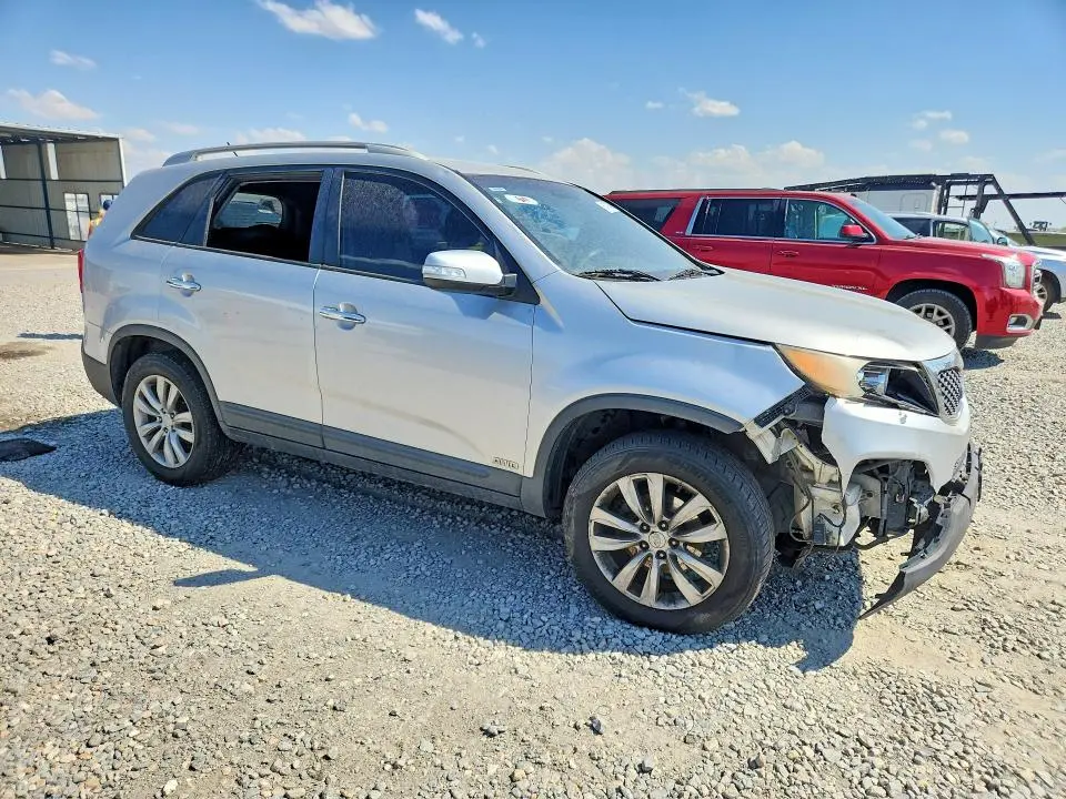 2011 KIA SORENTO LX  