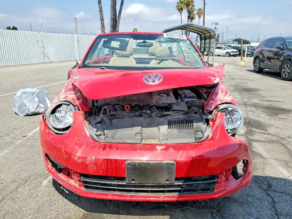 2013 VOLKSWAGEN BEETLE   