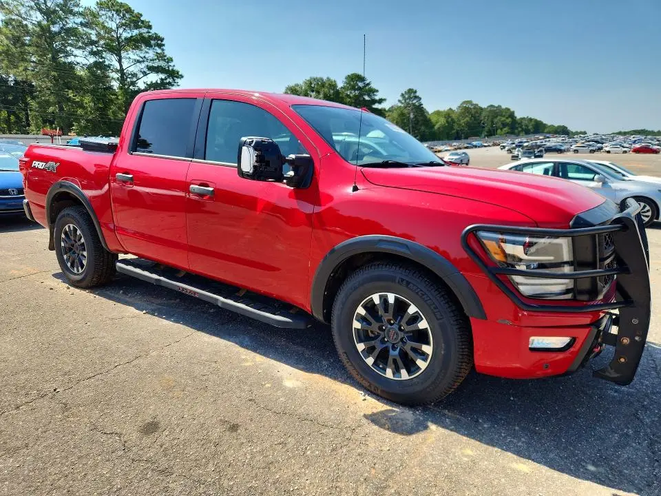 2021 NISSAN TITAN PRO-4X  