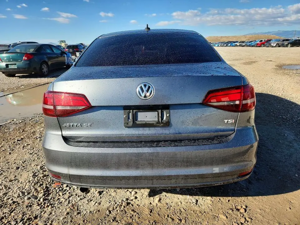 2016 VOLKSWAGEN JETTA SE  