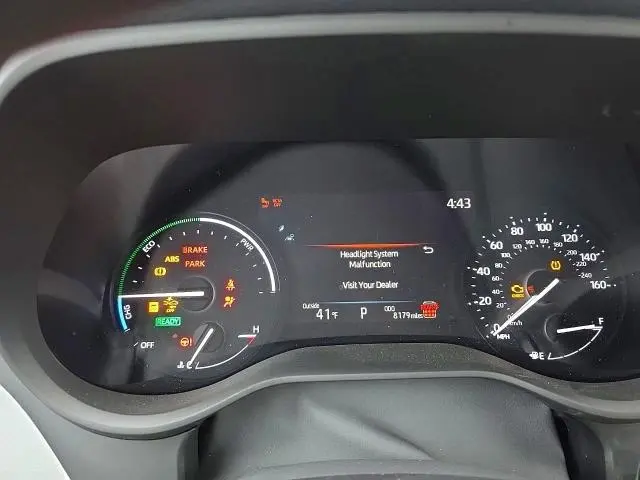 2025 TOYOTA SIENNA LE  