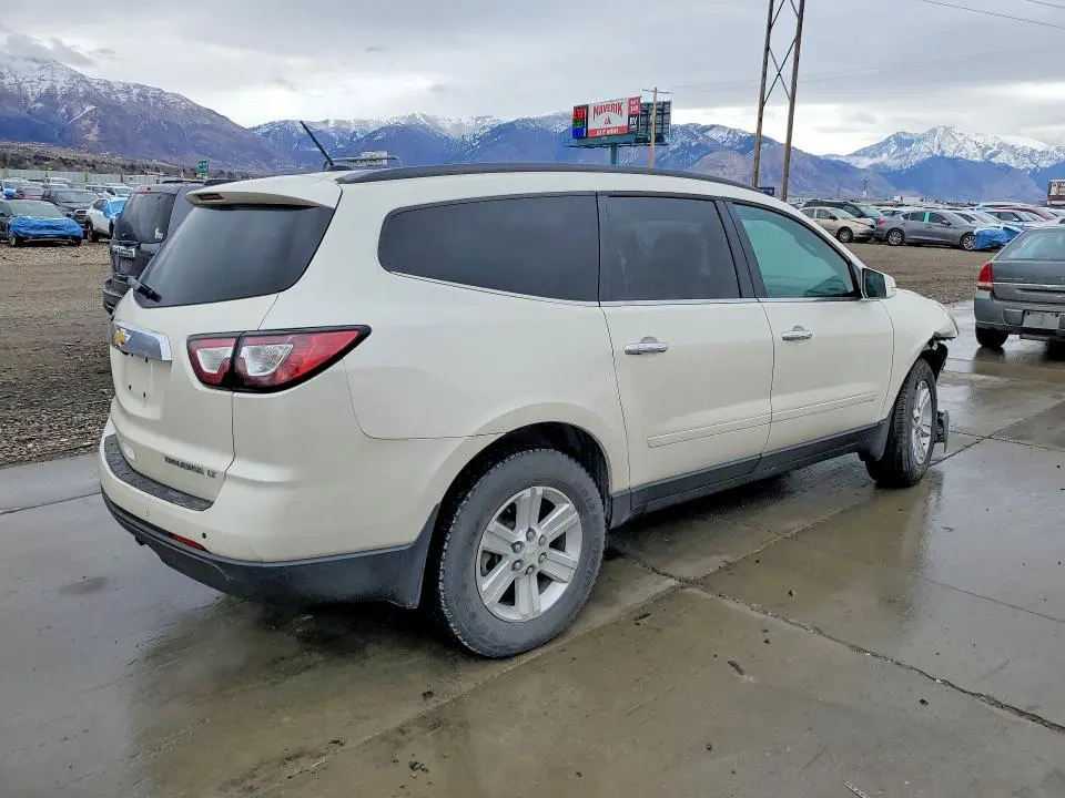 2013 CHEVROLET TRAVERSE LT  