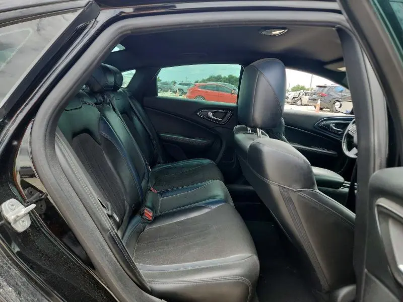 2015 CHRYSLER 200 S  