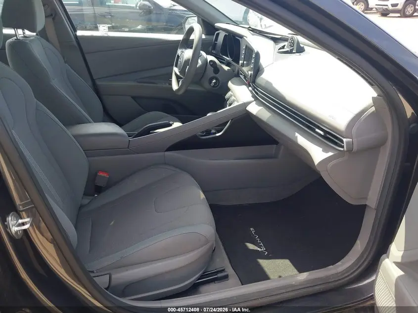 2021 HYUNDAI ELANTRA SE