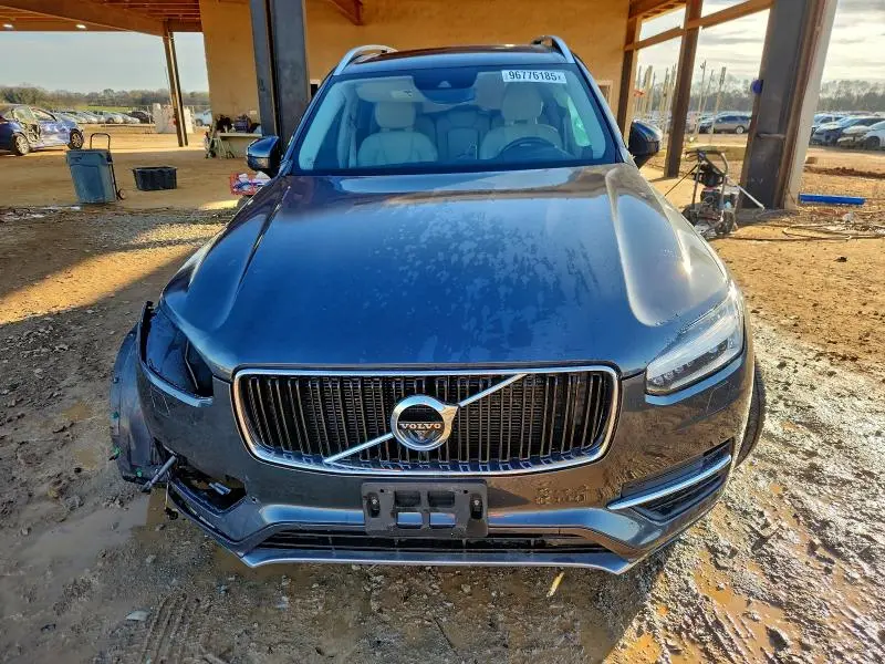 2017 VOLVO XC90 T6  