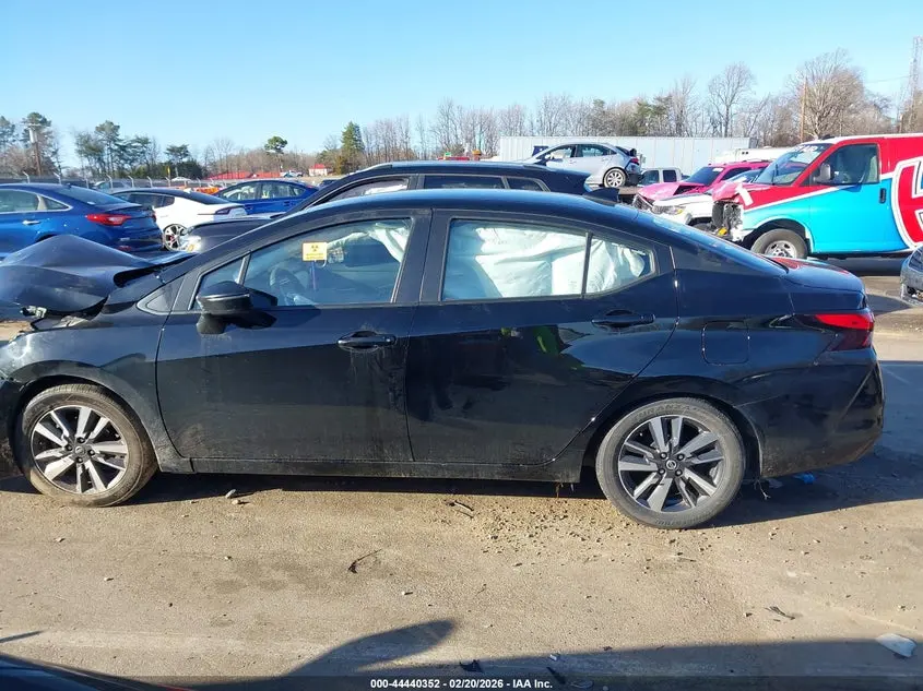 2021 NISSAN VERSA SV XTRONIC CVT