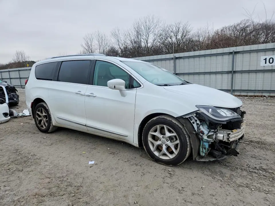 2017 CHRYSLER PACIFICA TOURING L PLUS  
