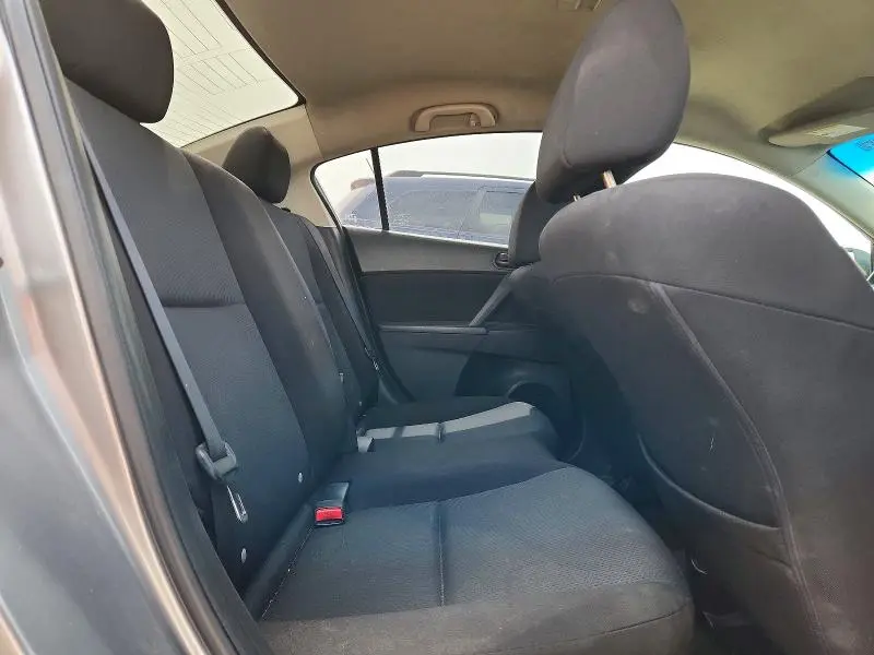 2011 MAZDA 3 I  