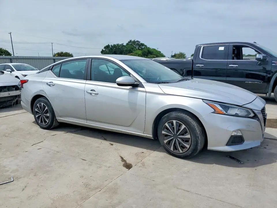 2020 NISSAN ALTIMA S  