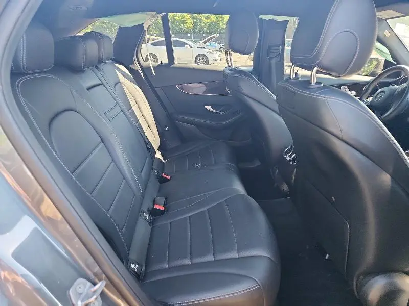 2018 MERCEDES-BENZ GLC 300  