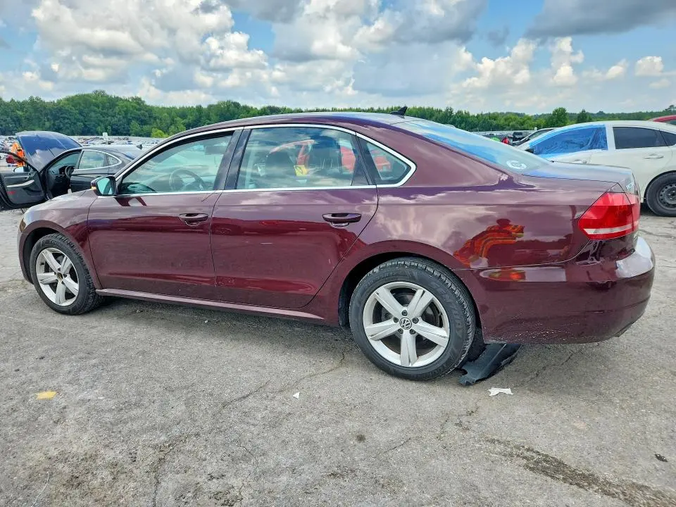 2013 VOLKSWAGEN PASSAT SE  