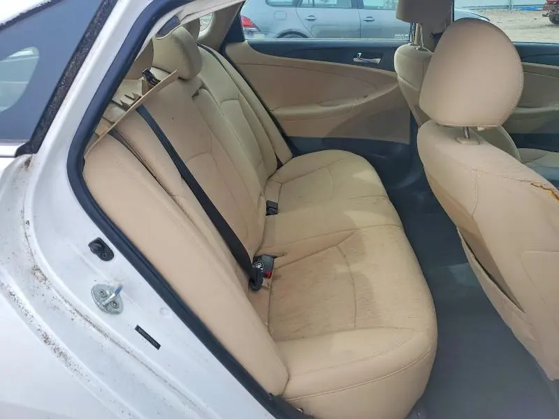 2012 HYUNDAI SONATA GLS  