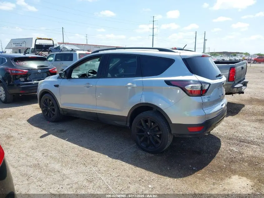 2017 FORD ESCAPE SE