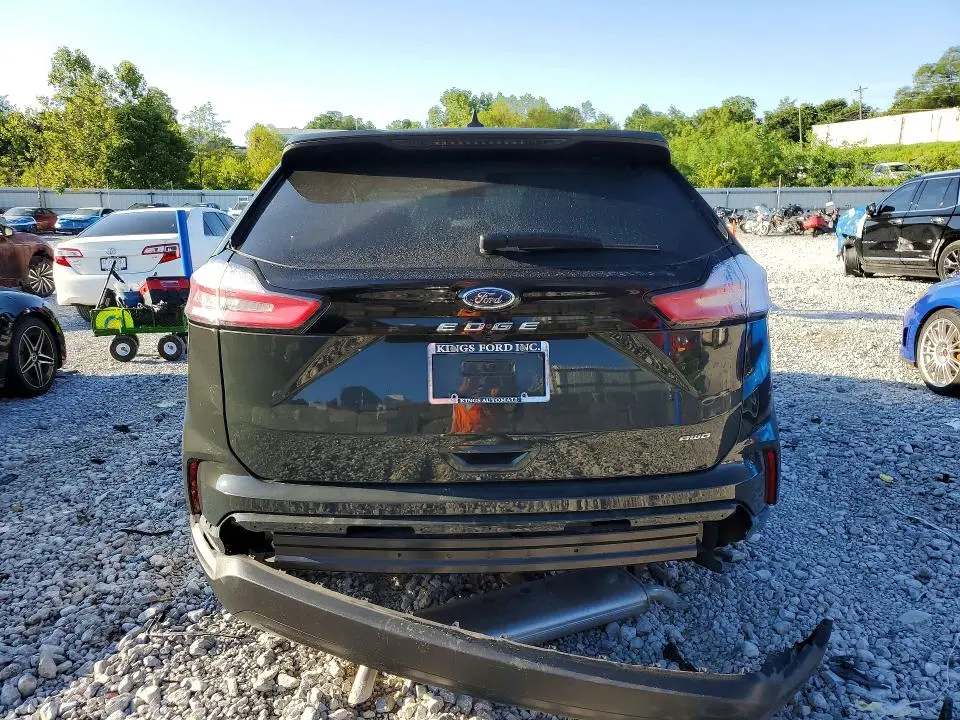 2022 FORD EDGE SE  