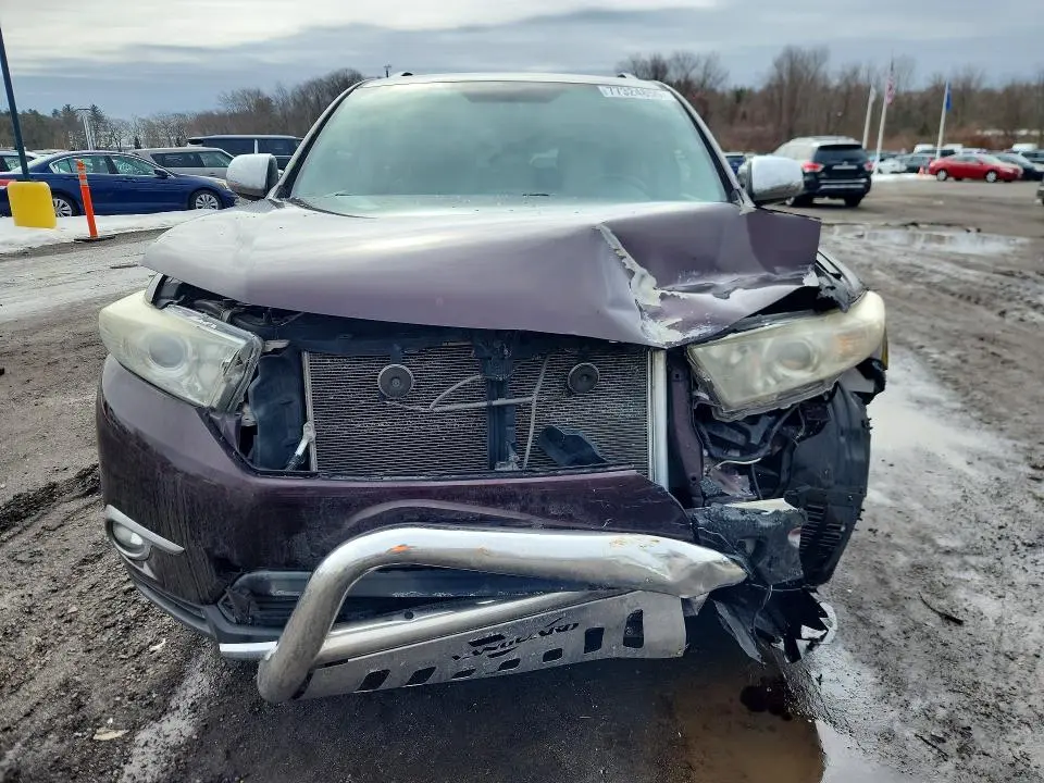 2013 TOYOTA HIGHLANDER BASE  