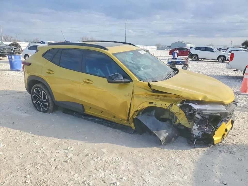 2025 CHEVROLET TRAX 2RS  