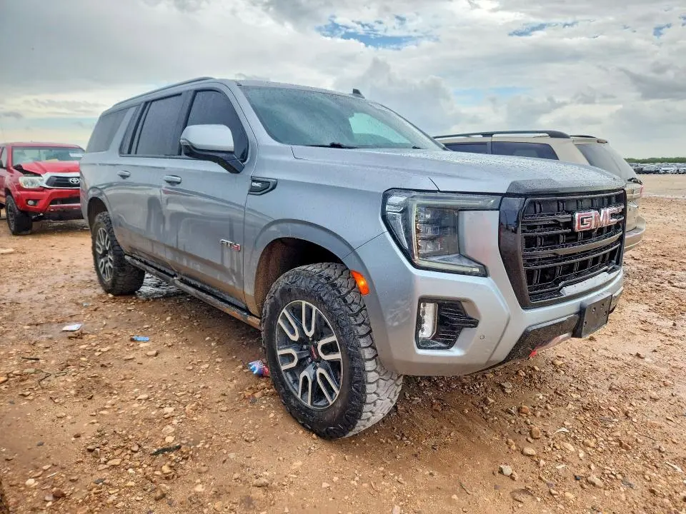 2024 GMC YUKON XL K1500 AT4  