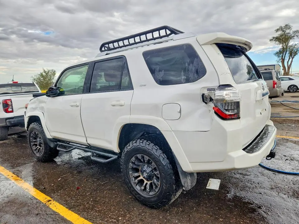 2016 TOYOTA 4RUNNER SR5  